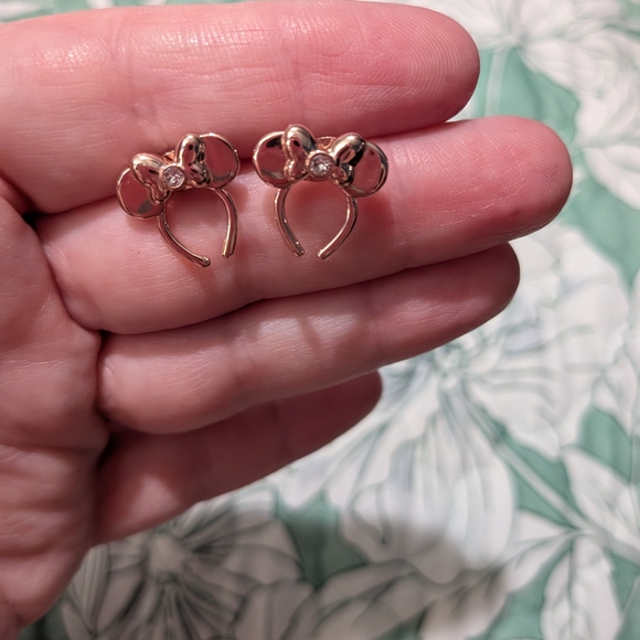 Disney Jewelry - Rose Gold Bow Earrings